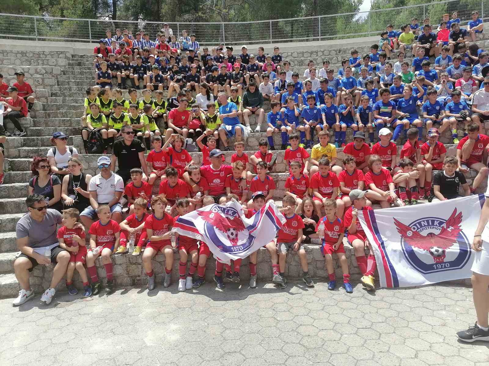 Με τέσσερα τρόπαια από το Σοφικό