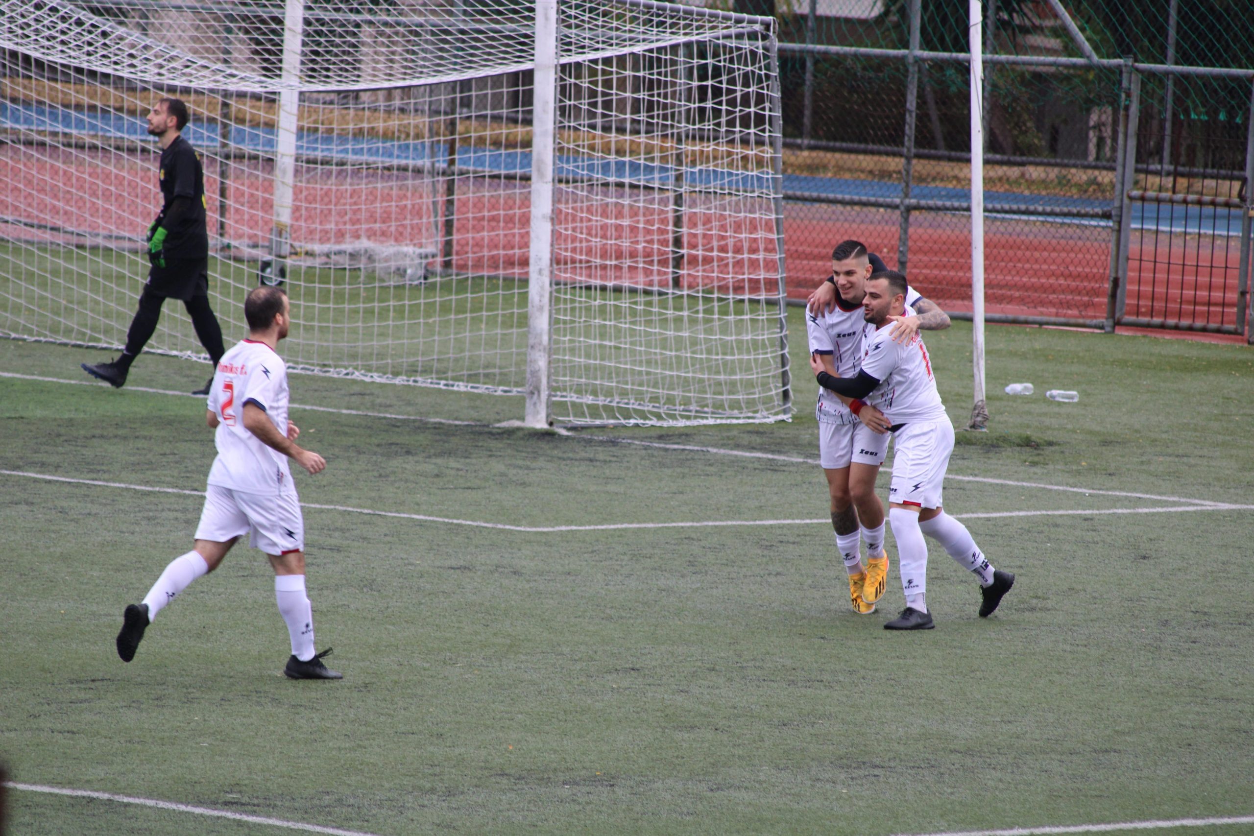 Τρίποντο με το καλημέρα